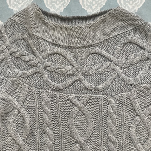 L'ÉCOLE DES FEMMES gray size small sweater with 3/4th sleeves - Picture 3 of 7